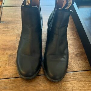 Blundstone Chelsea boot